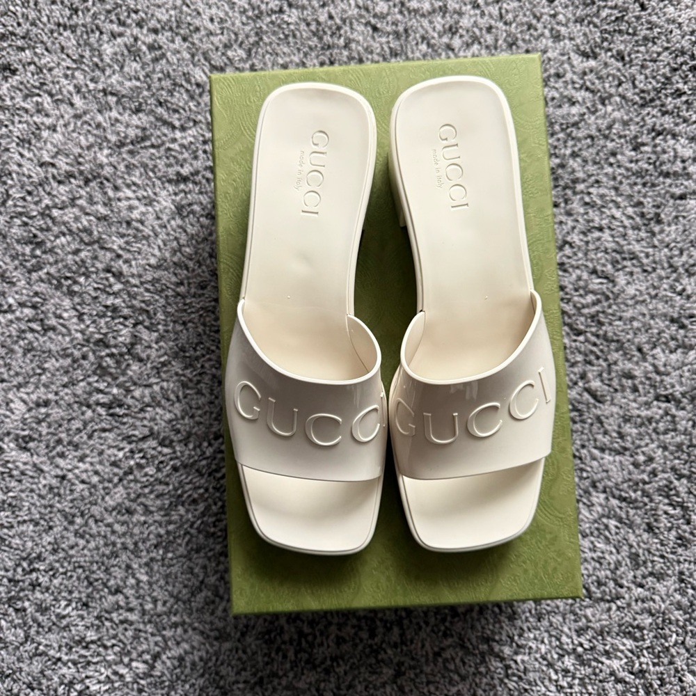 Gucci Cream Embossed Logo Slide Sandals - Picture 14 of 16